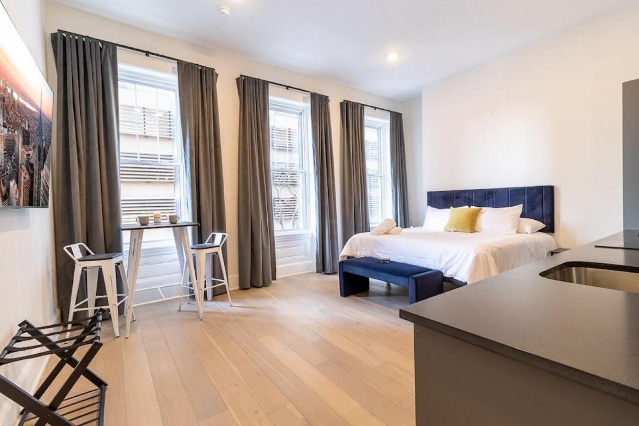 Thena 2nd Floor Unit4 Filadelfia